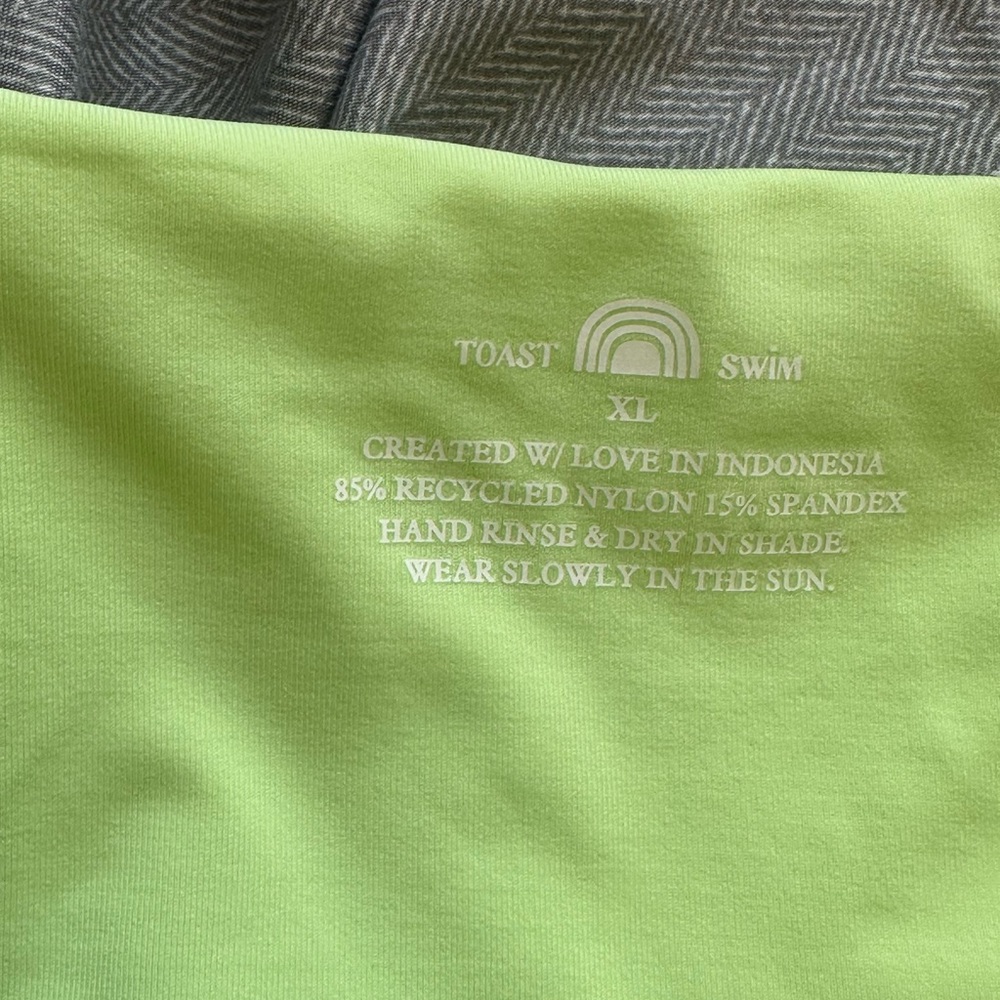 Toast Long Sleeve Swim Top - Picture 3 of 3